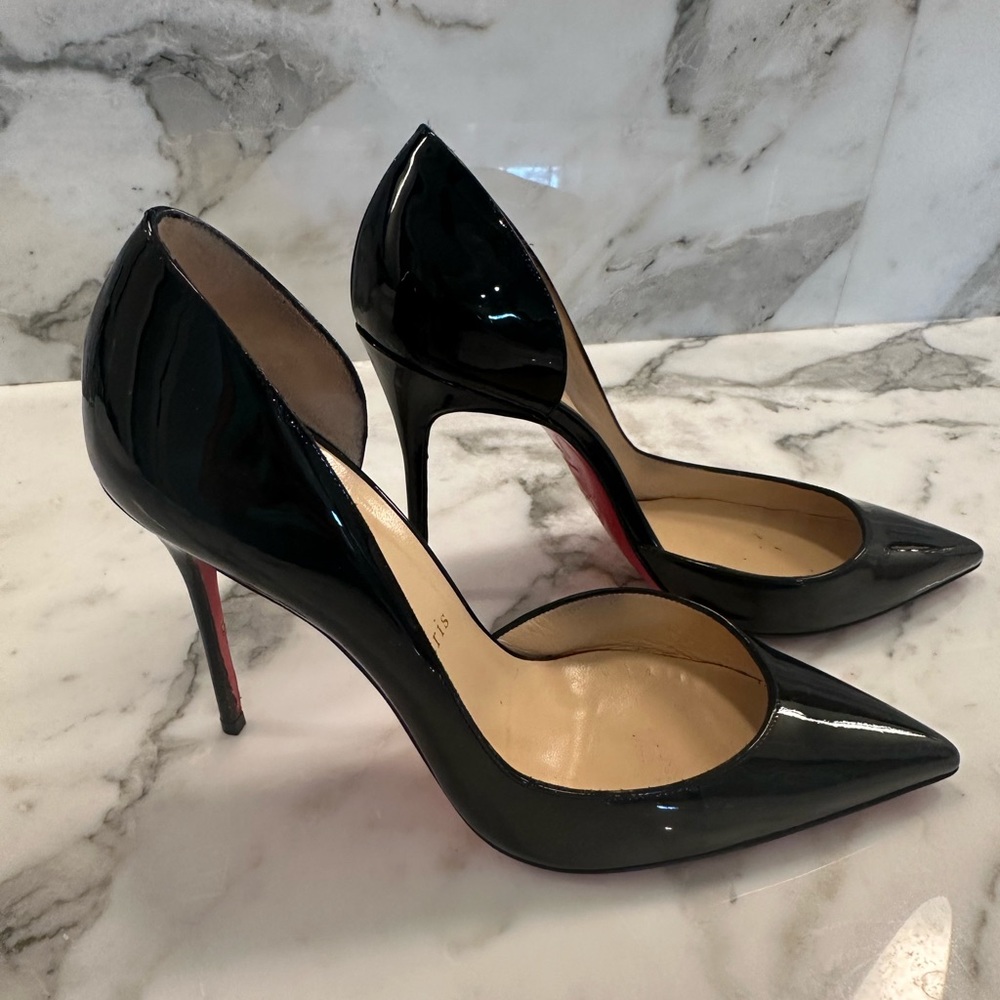 Authentic Christian Louboutin So Kate. Black Patent Leather. Size 39.5. Used.